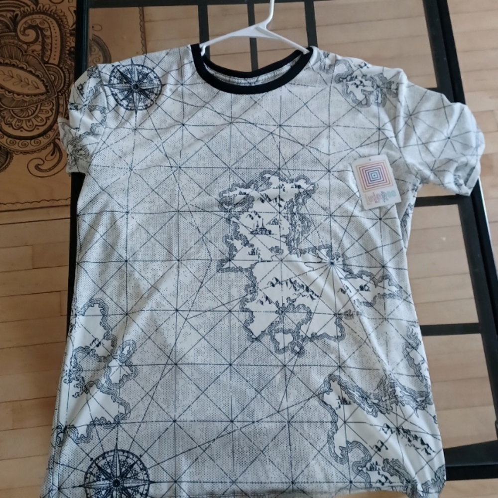 Large lularoe shirt